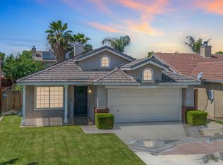 3725 Boswellia Dr, Bakersfield, CA 93311
