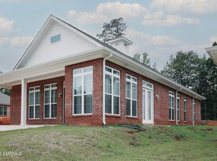 6827 10th Ave, Meridian, MS 39305