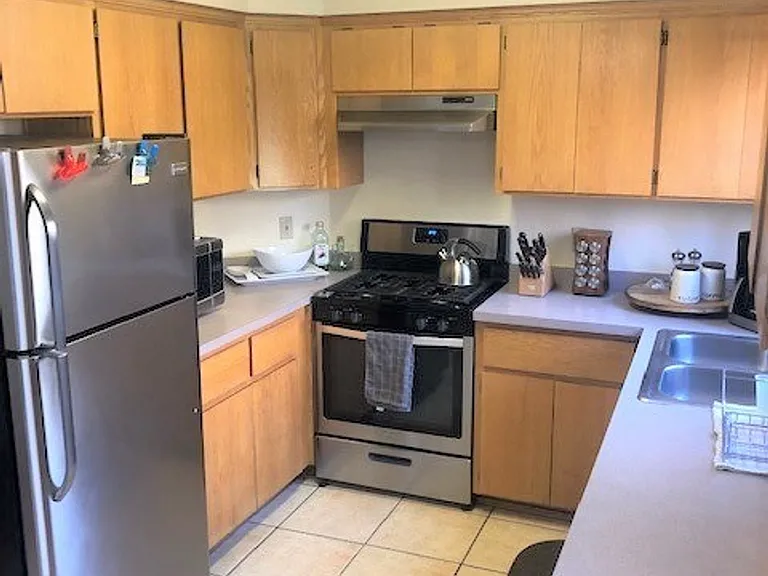 Legacy Townhome — Photo 4