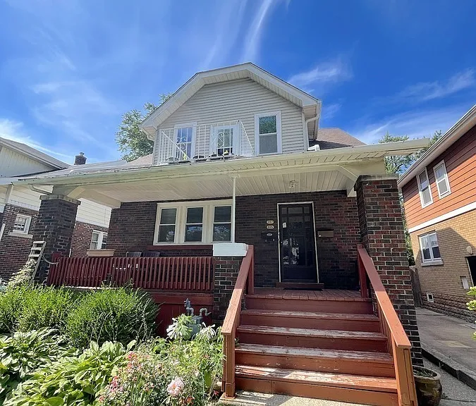 395 Partington Ave #LOWER — Photo 1