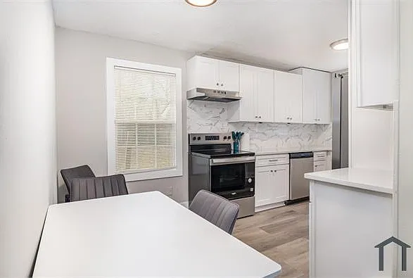 3 bed, 1000 sqft, $2,000 — Photo 4