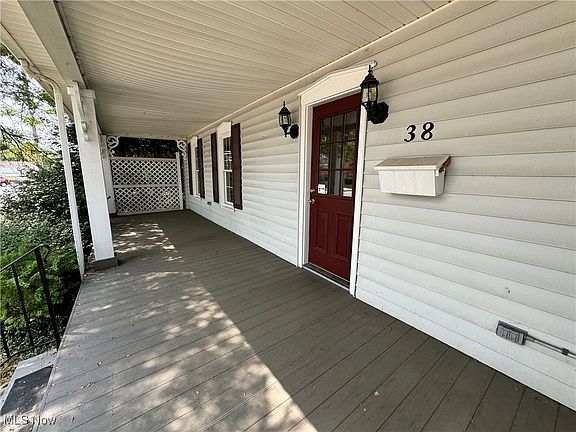 3rd image of 38 E Main St