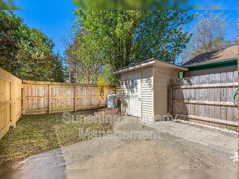 5121 Radcliff Cir — Photo 8