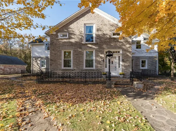 13981 Dodge Ave, Sackets Harbor, NY 13685