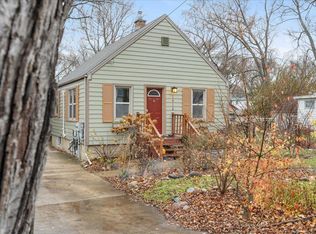 1918 Schlimgen Ave, Madison, WI 53704