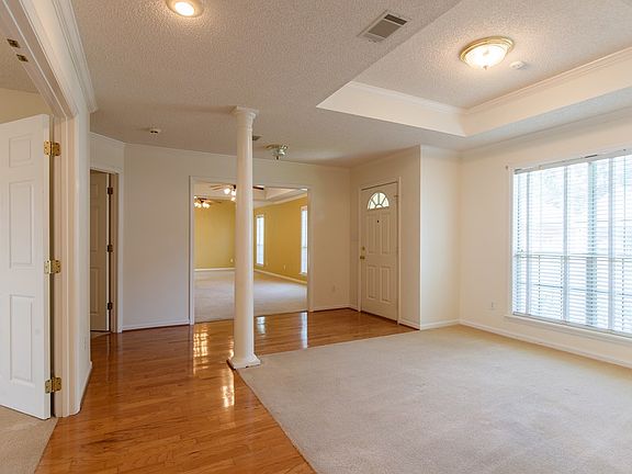 4th image of 3508 Lenox Dr