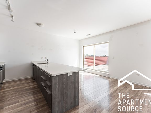 3rd image of 2700 W North Ave #302