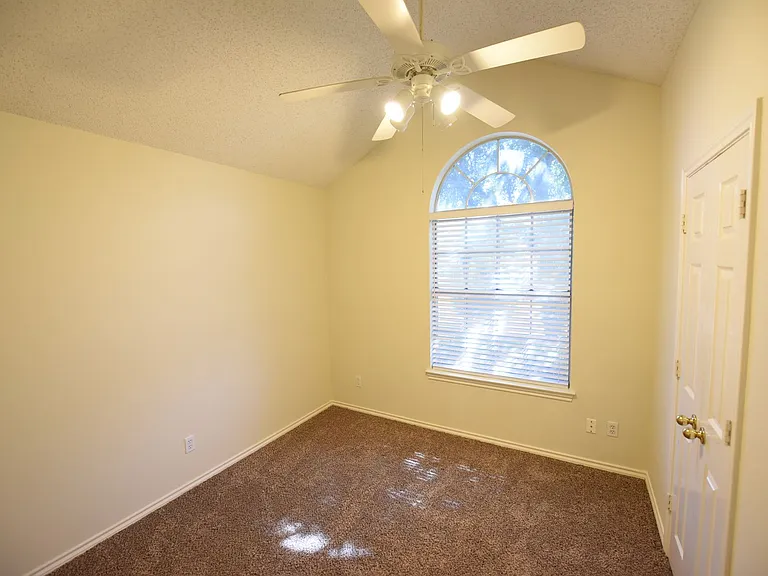 6419 Brookhaven Trl — Photo 14