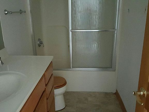 4th image of 4416 Marsh Ave