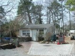 46 Chestnut St, Waretown, NJ 08758
