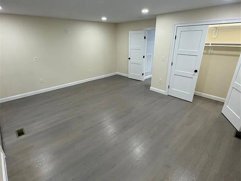 517 Monroe Blvd #2 — Photo 14