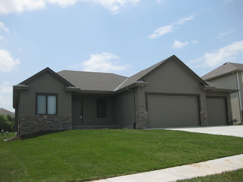 1st image of 21321 Castlerock Ln