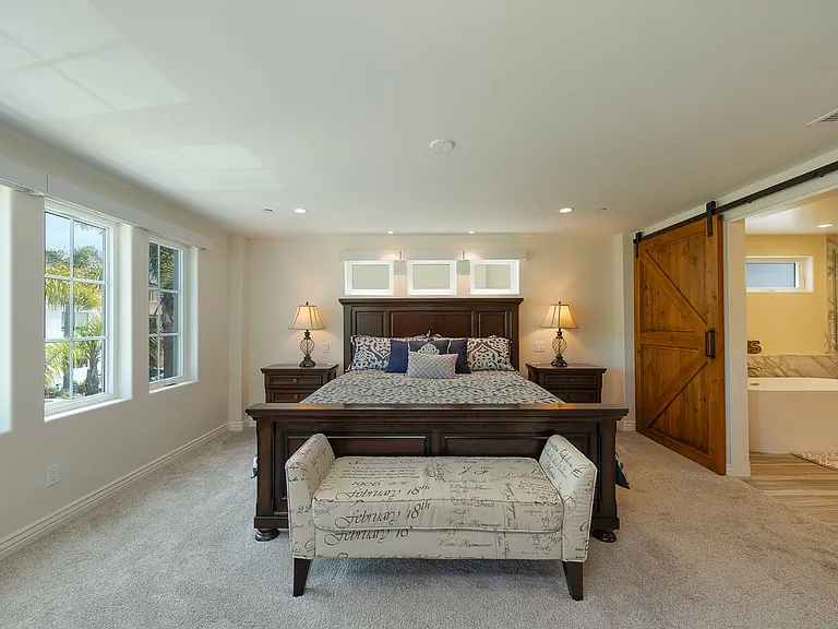 2129 Piru Ave — Photo 32