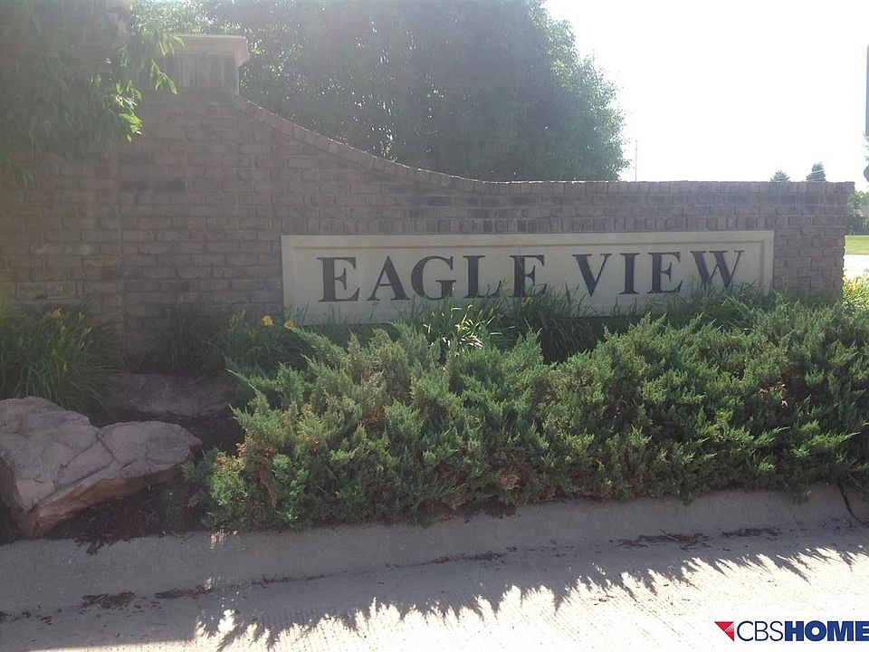 1st image of 2206 Park Crest Dr