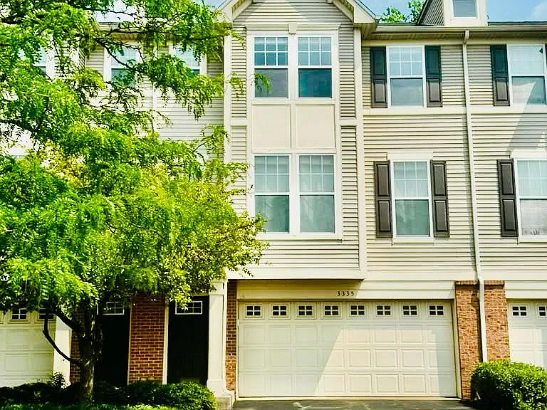 3335 Kentshire Cir — Photo 1