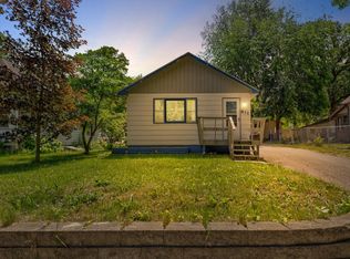 831 Willow St, Faribault, MN 55021