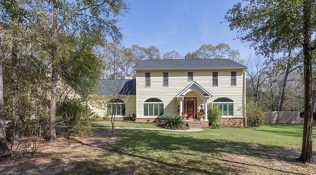 1st image of 101 Nellwood Cir