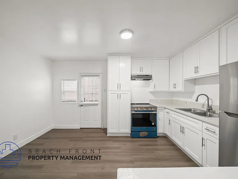11626 Cedar Ave — Photo 1