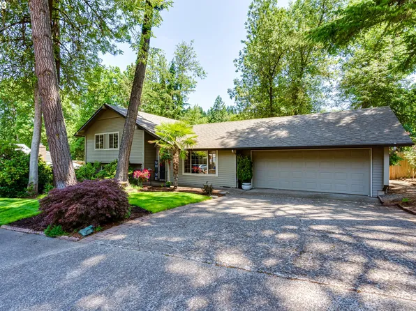 2661 Windsor Cir W, Eugene, OR 97405