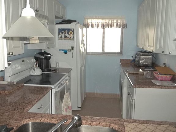 4th image of 10152 S Ocean Dr APT 318