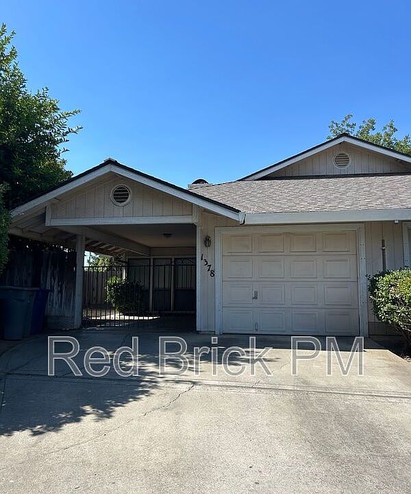 1st image of 1378 Queens Cir