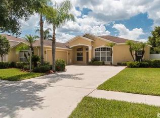 17128 Falconridge Rd, Lithia, FL 33547