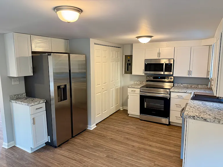 1024 King Blvd #C2 — Photo 16