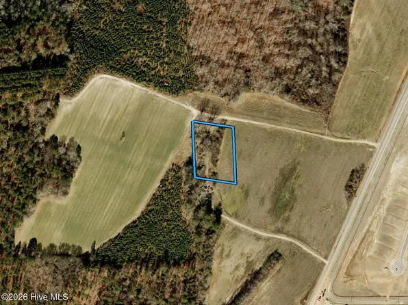 1069 Matthews Road, Lillington, NC 27546
