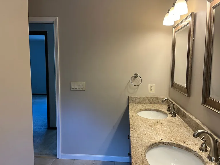 2259 Augusta Ct — Photo 36
