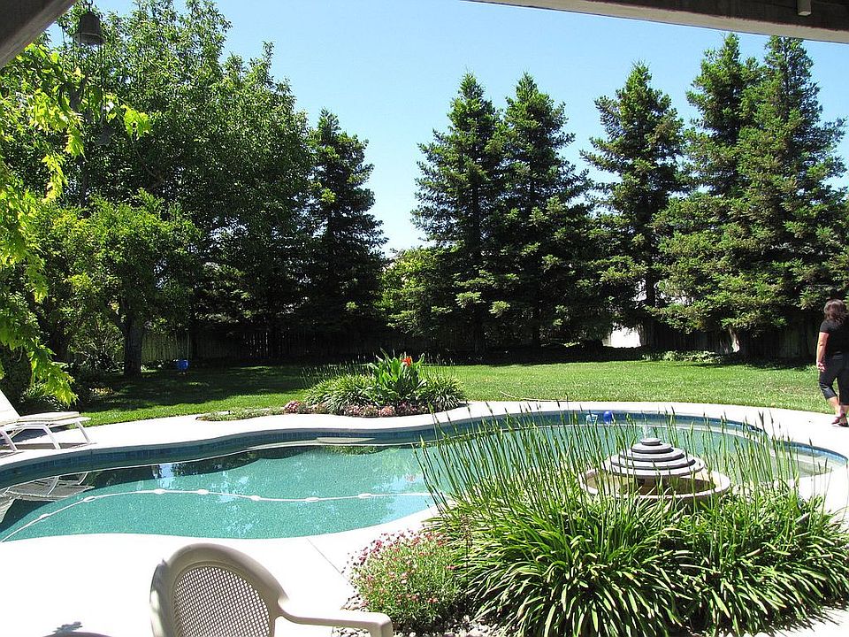 1st image of 871 W Southwood Dr