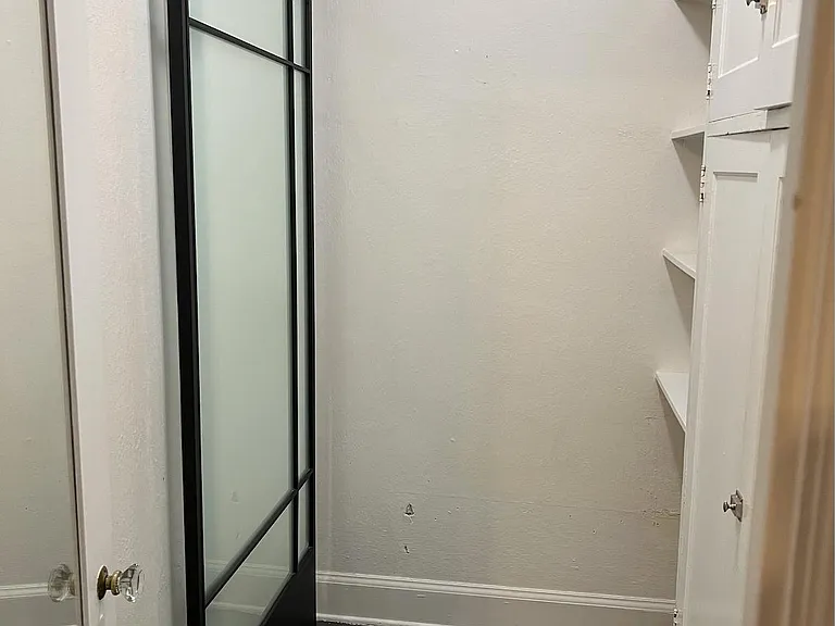 2015 NW Flanders St #304 — Photo 13
