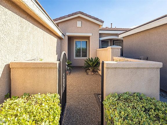 2nd image of 10247 Villa Arceno Ave