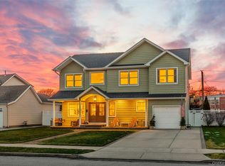 1732 Princeton Drive W, Wantagh, NY 11793