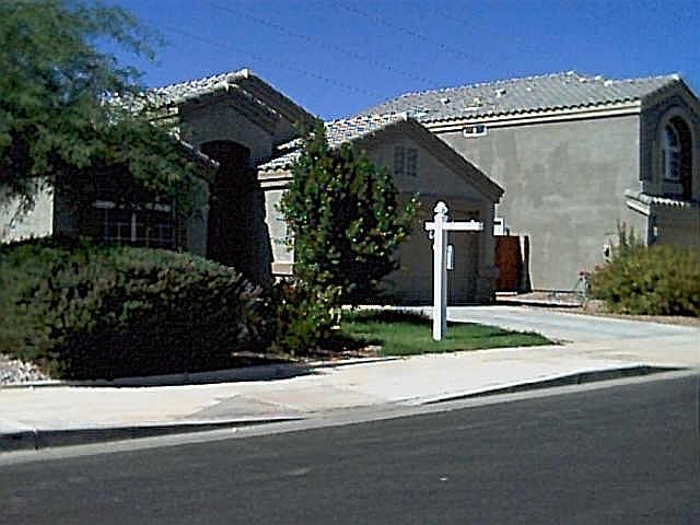 1st image of 846 S Chatsworth Circle