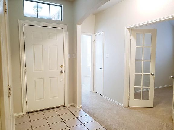 3rd image of 2855 Westover Dr