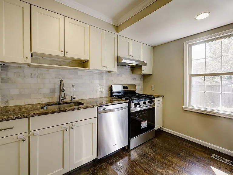 4 Ritchfield Ct — Photo 14