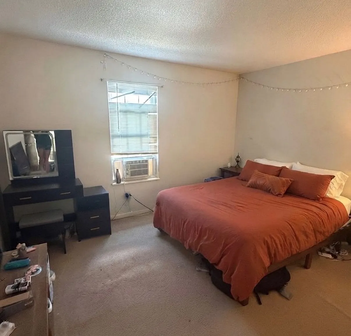 3 bed, 1339 sqft, $2,800 — Photo 1