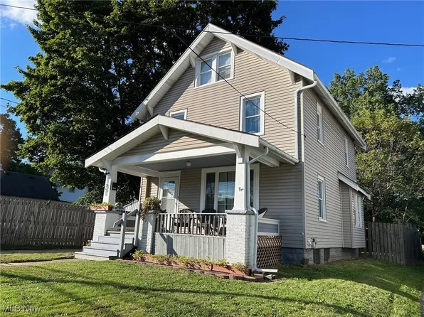 1851 Newton St, Akron, OH 44305