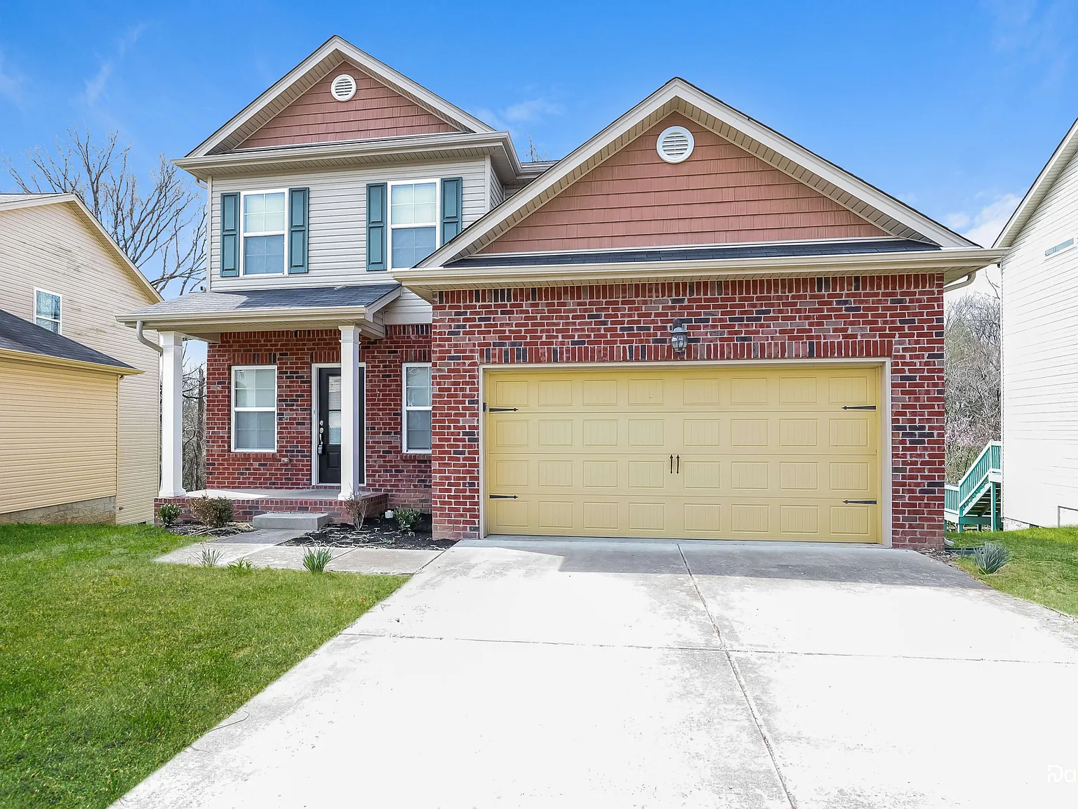 3 bed, 2.5 bath, 1652 sqft, $2,000 — Photo 2
