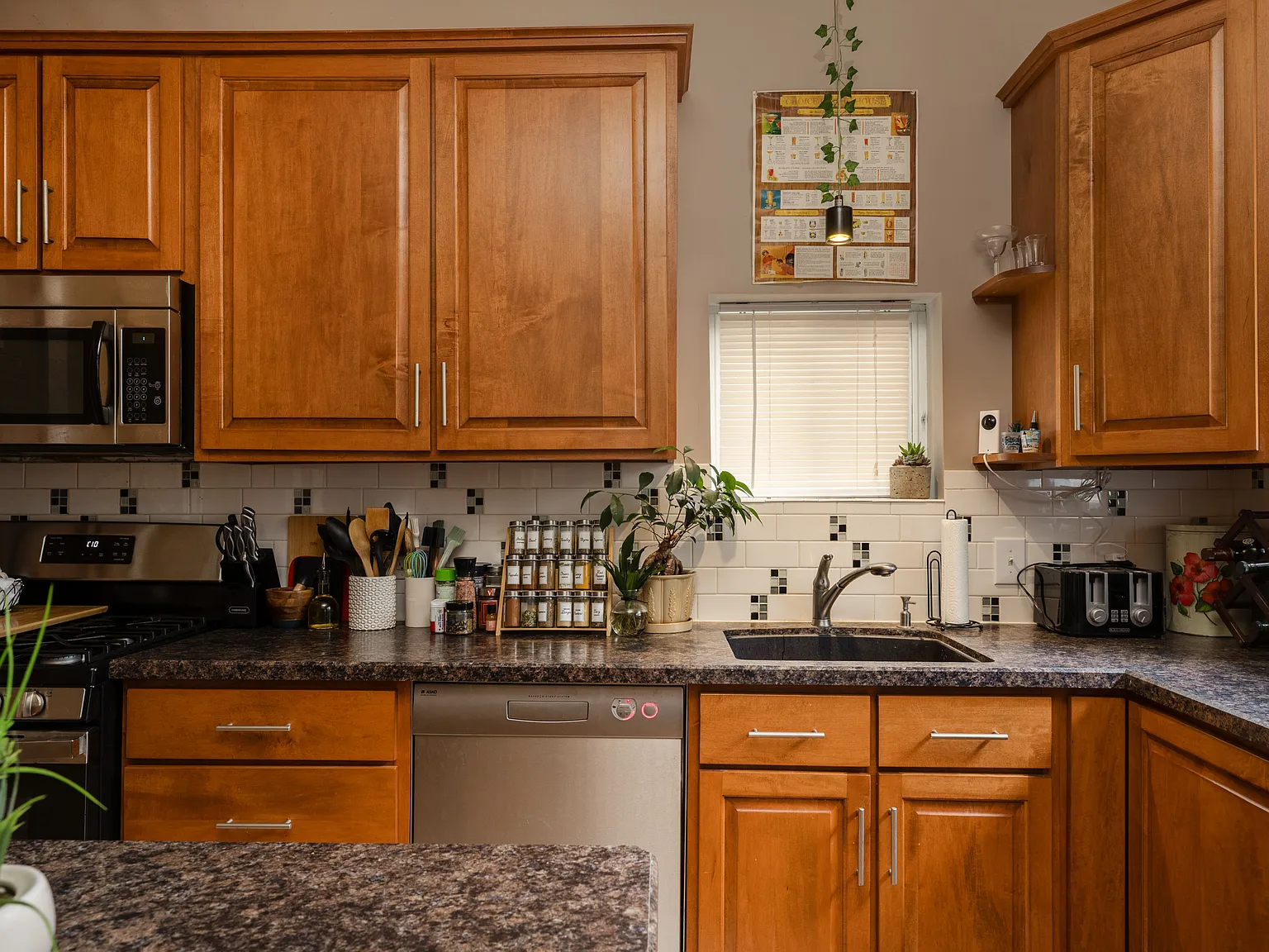 357 West Clinton Street - 1 — Photo 4