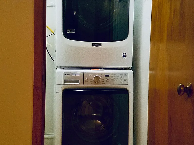 RARE NE MPLS. FIND. 
In Suit NEW Laundry JUST FOR YOU