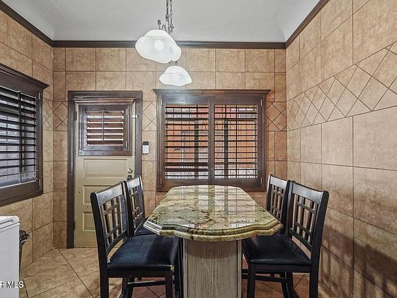 3rd image of 146 Brown St