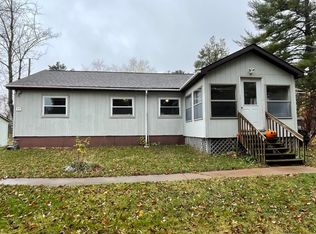 219 N 8th Ave W, Washburn, WI 54891