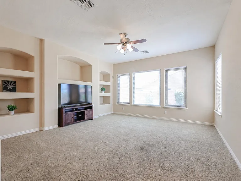 18175 W Narramore Rd — Photo 17