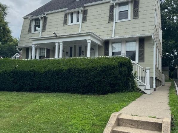 52 Riggs Pl