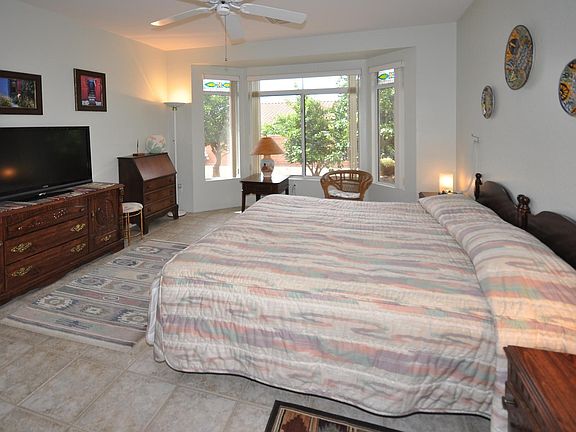 5th image of 2364 E Chrysanthemum St