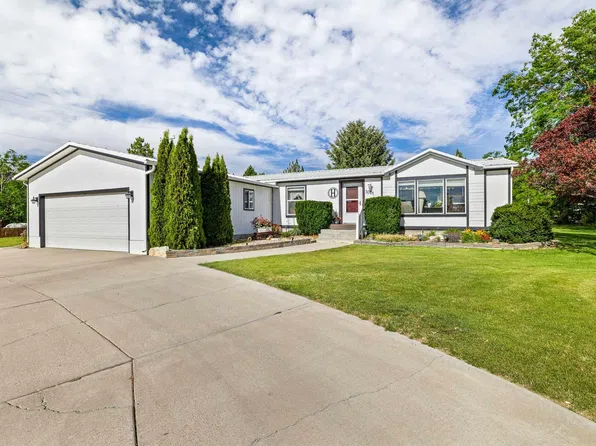 1001 Applewood Dr, Buhl, ID 83316