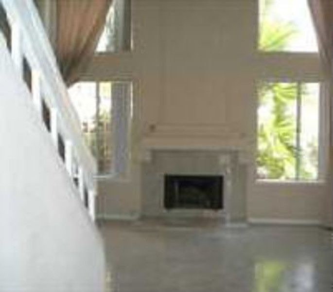 1st image of 14 Santa Clara St