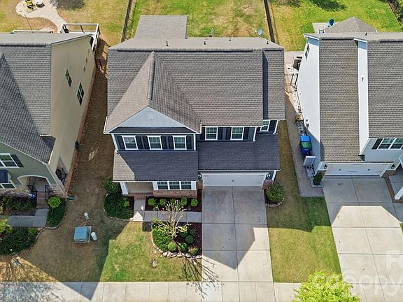 5th image of 5084 Lily Pond Cir