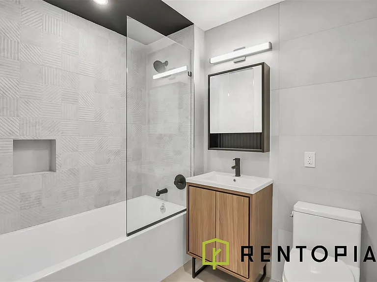 209 N 11th St #701G — Photo 4